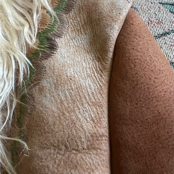 Vintage Tan Teddy Jacket with Embroidery Accents - Picture 6 of 9